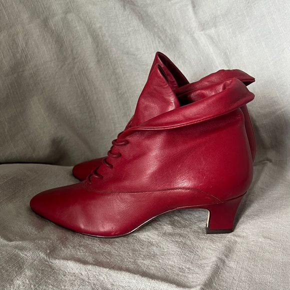 Nine west red leather booties victorian pointed toe lace up pirate witch 6.5 / 7 - Picture 2 of 9